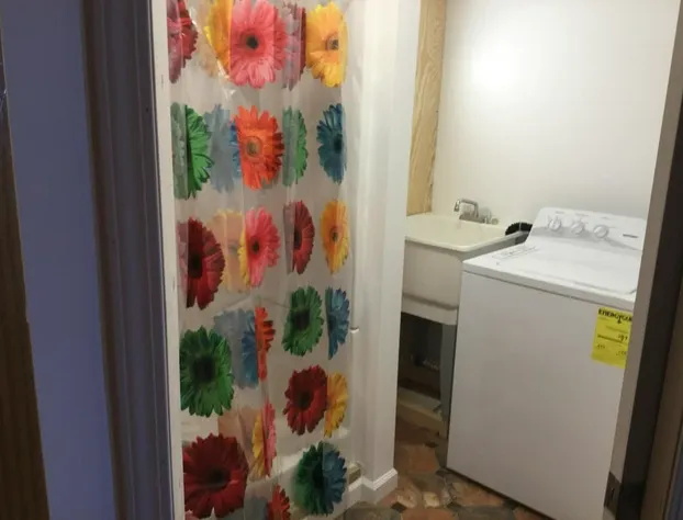 Waters Edge Motel hotel detail image 3