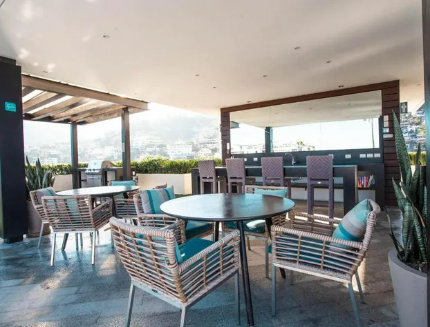 Mountain Views Rooftop Pool Condo hotel detail image 1