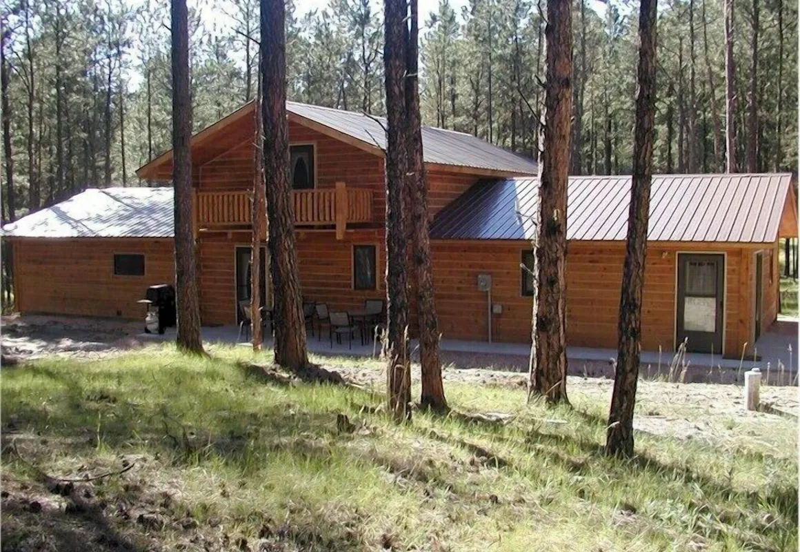 Comanche Lodge hotel hero