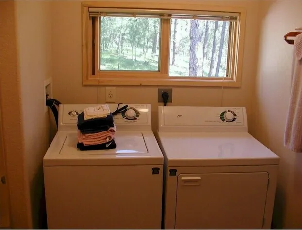 Comanche Lodge hotel detail image 4