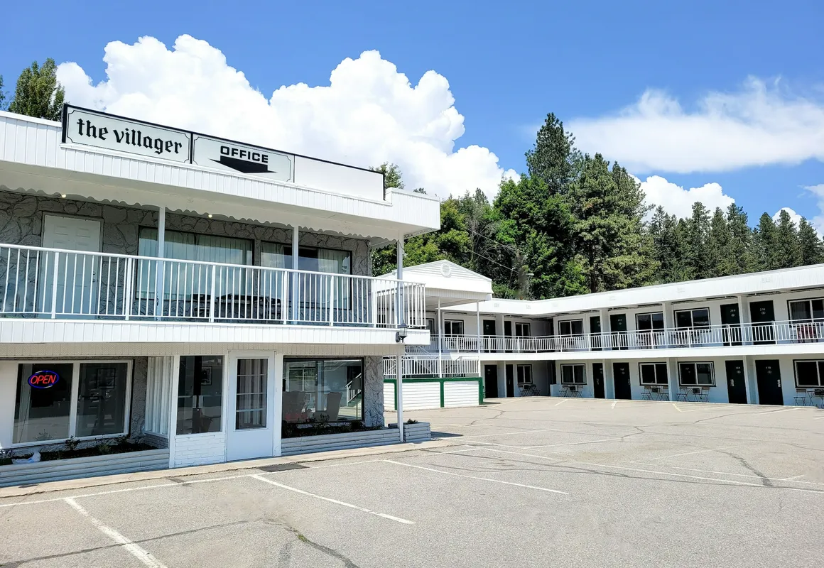 The Villager Inn hotel hero