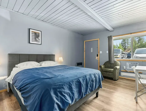 The Villager Inn hotel detail image 3