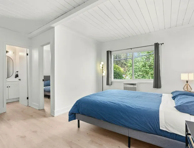 The Villager Inn hotel detail image 4