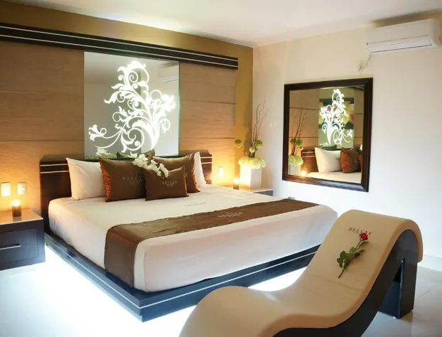 Auto Hotel Deluxe hotel detail image 1