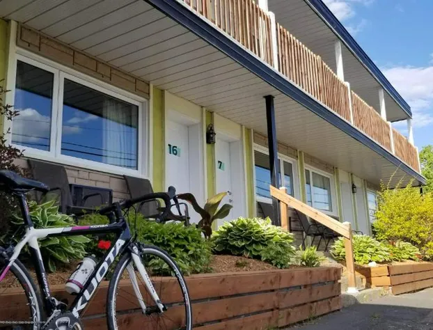 Auberge Happy Logis hotel detail image 1