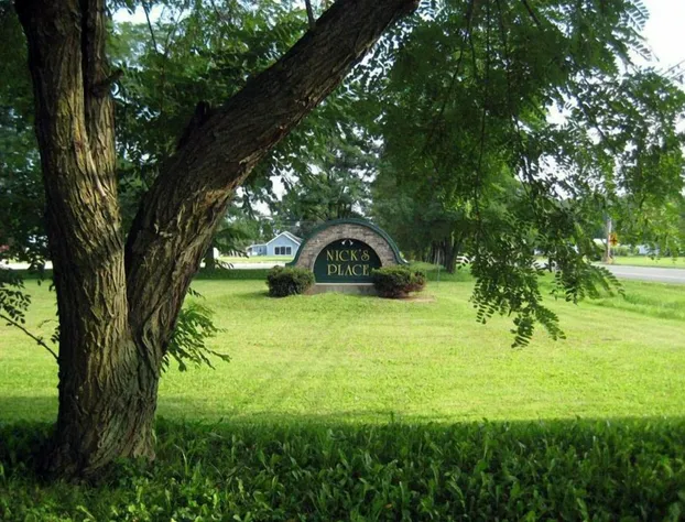 The Seasons Inn at Nicks Place hotel detail image 1