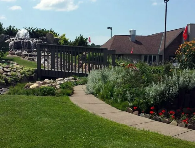 The Seasons Inn at Nicks Place hotel detail image 1