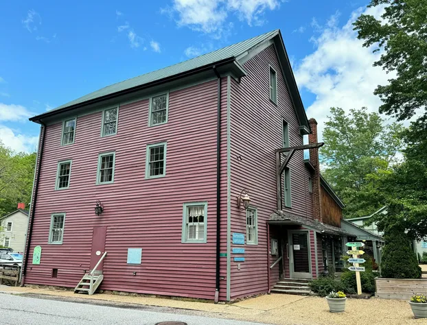 The Inn at Gristmill Square hotel detail image 4