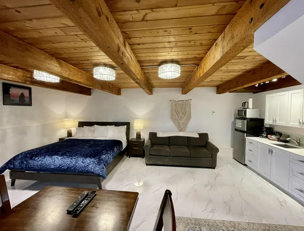 A Room With a View hotel detail image 2