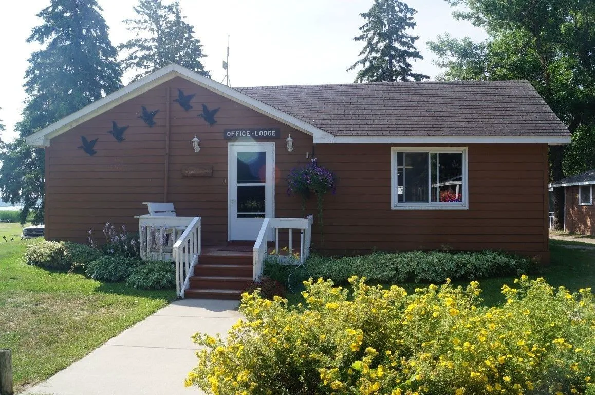 Dunrovin Resort hotel hero