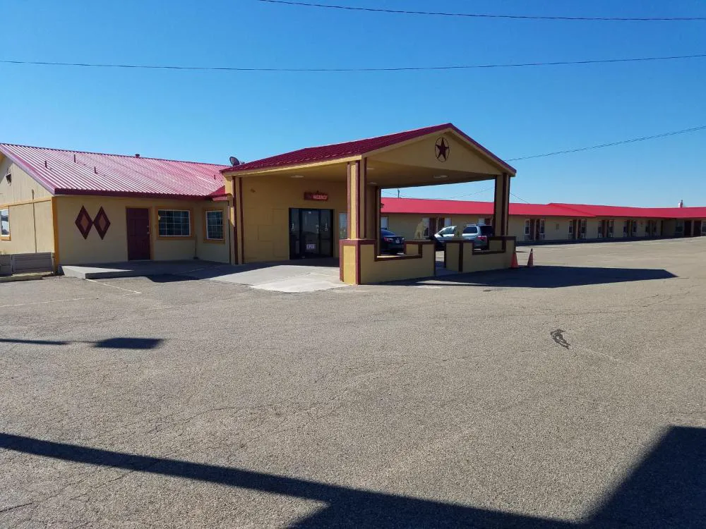 Executive Inn hotel hero