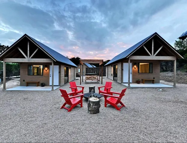 Lucky Arrow Retreat - Dripping Springs hotel detail image 1