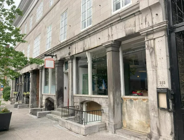 Auberge Alt Hostel hotel detail image 1