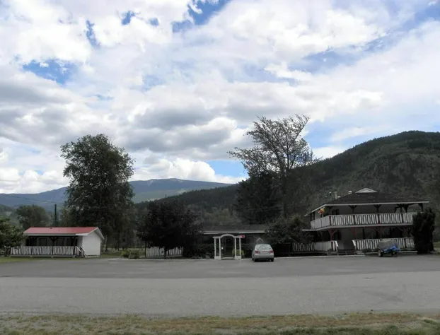 Rivermount Motel Campground and RV Park hotel detail image 4