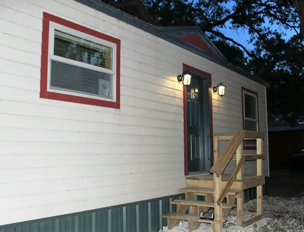 Custom Touch Village Bay City hotel detail image 2