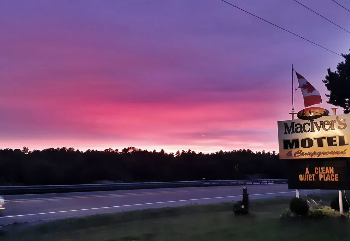 MacIver's Motel & Campground hotel hero