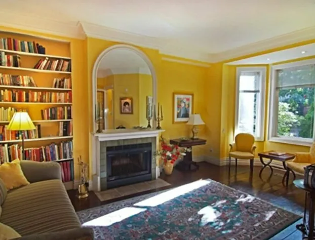 Elegant Cabbagetown hotel detail image 3