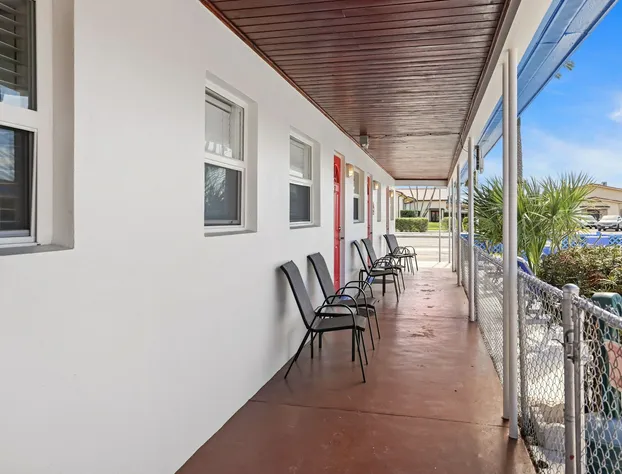 Sun Island Motel hotel detail image 4