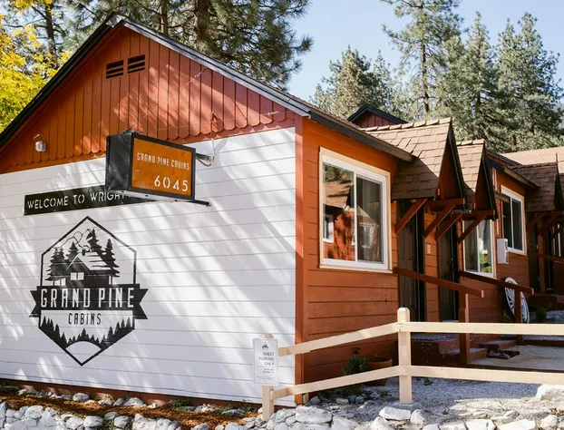 Grand Pine Cabins hotel detail image 1
