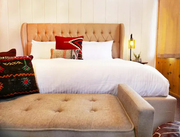 Grand Pine Cabins hotel detail image 3