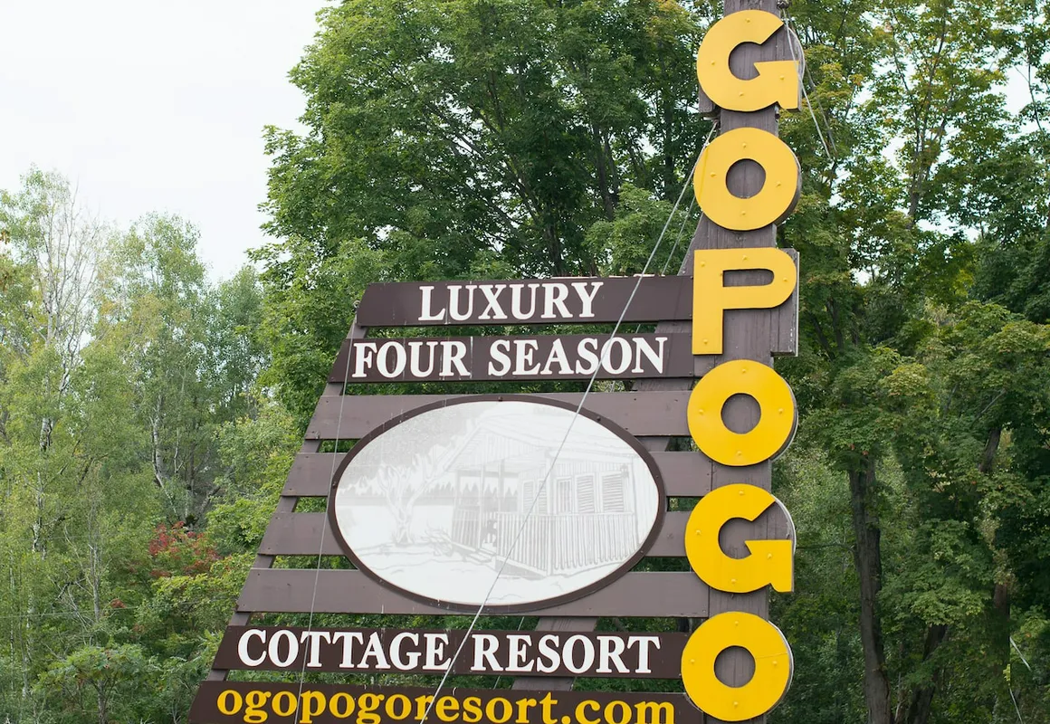 Ogopogo Resort hotel hero