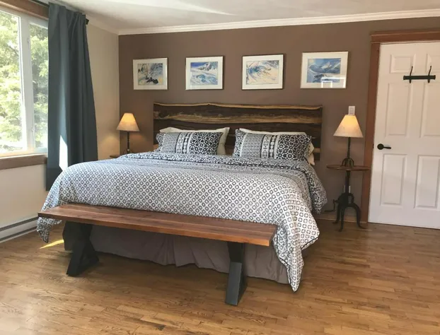 Canadian Rockies Inn - Adults only hotel detail image 3