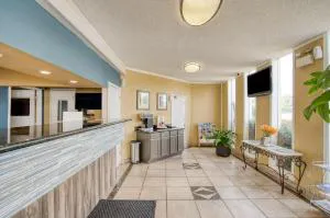 OYO Hotel Alexandria LA - Hwy 165 hotel detail image 1