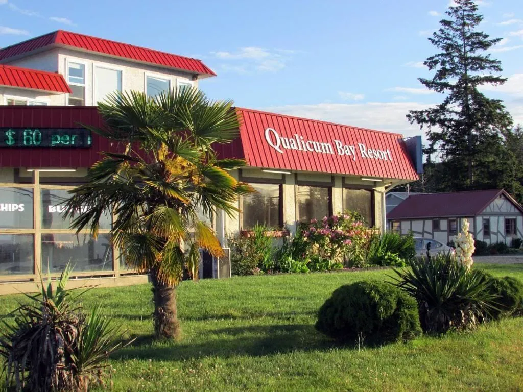 Qualicum Bay Resort hotel hero