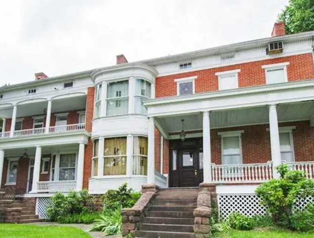 Emig Mansion hotel detail image 4