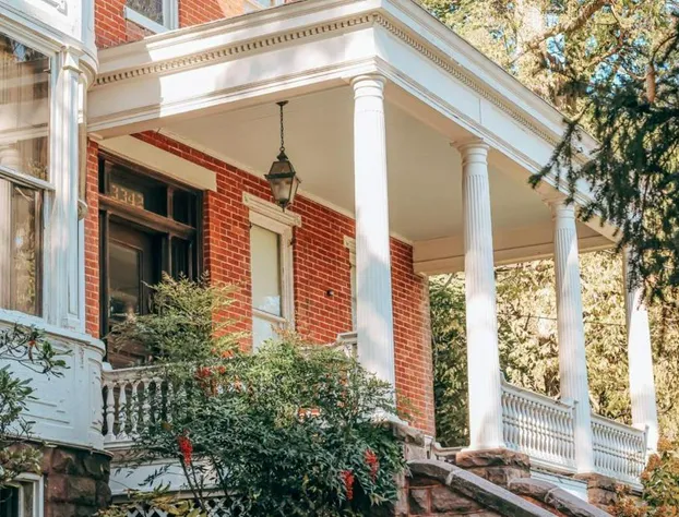 Emig Mansion hotel detail image 2