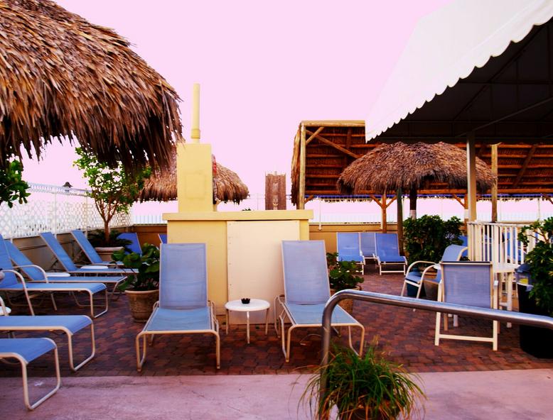 Rooftop Resort - Clothing Optional - Adult Only hotel detail image 3
