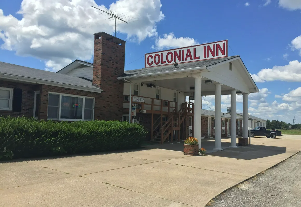 Colonial Inn hotel hero