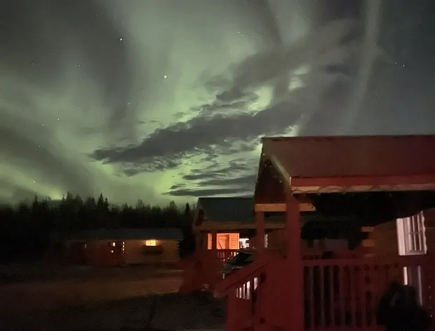 Alaska log cabins on the pond B & B hotel detail image 1