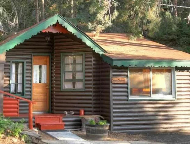 Riverside Lodge & Retreat hotel detail image 2