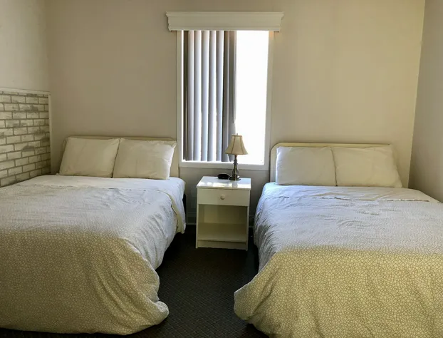 Edgewater Motel & Campground hotel detail image 2