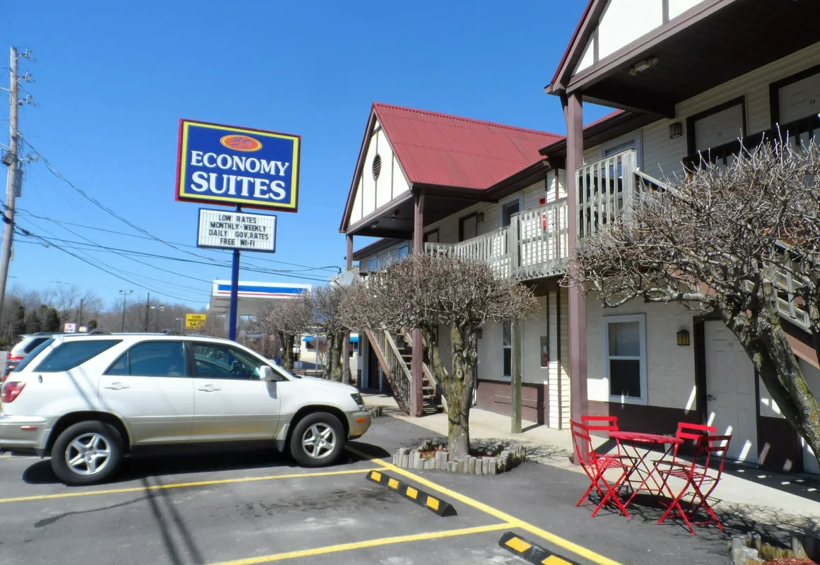 Economy Suites hotel hero