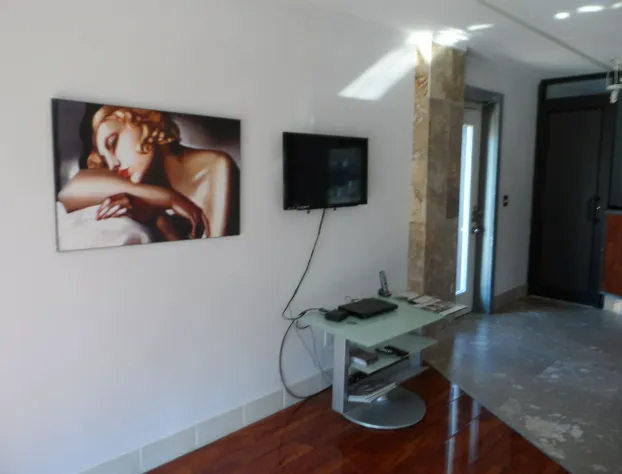 Economy Suites hotel detail image 4