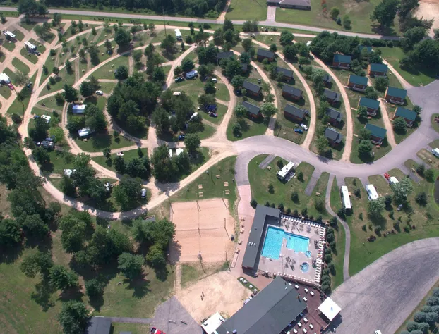 Edge-O-Dells Resort - 21 and Older hotel detail image 3