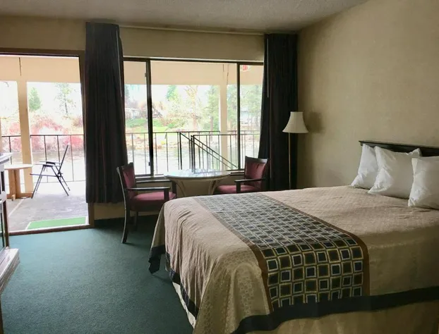 River's Edge Lodge hotel detail image 4