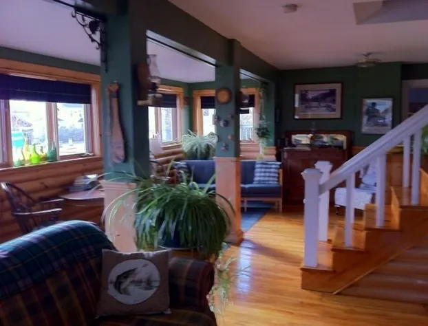 Green Highlander Lodge hotel detail image 1