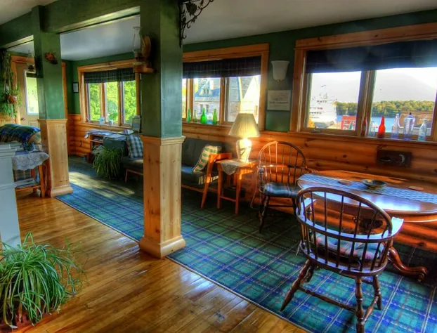 Green Highlander Lodge hotel detail image 3