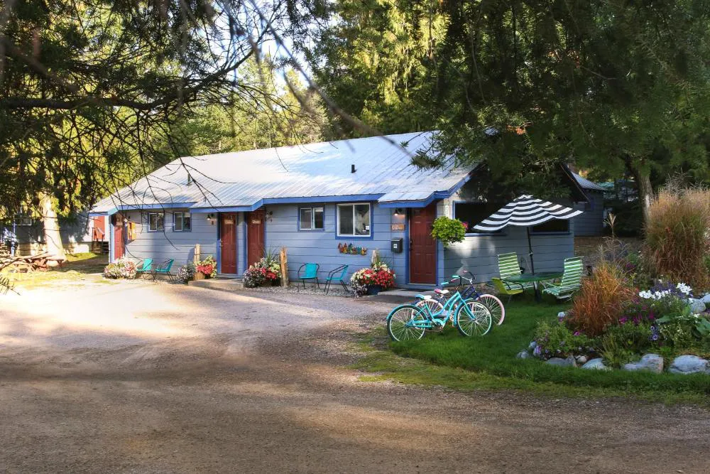 Flathead Lake Resort hotel hero