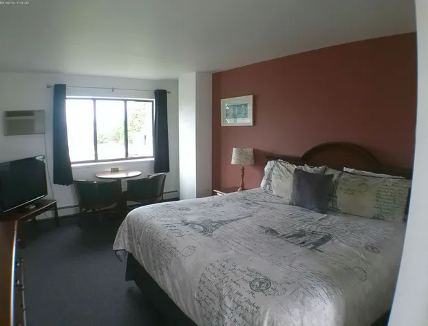 Crystal Lake Resort hotel detail image 3