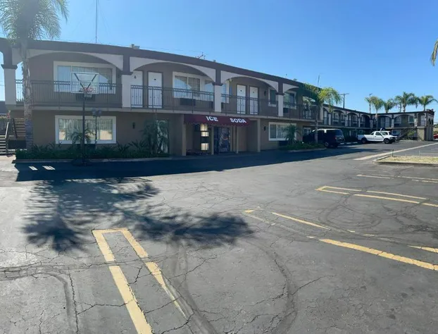 Legacy inn & suites hotel detail image 1