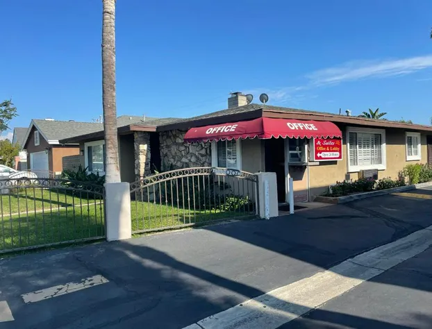 Legacy inn & suites hotel detail image 2