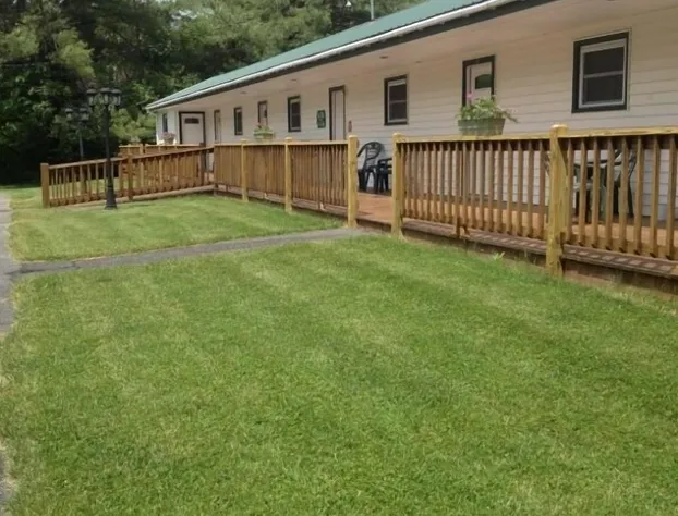 Baumanns Brookside Resort hotel detail image 1