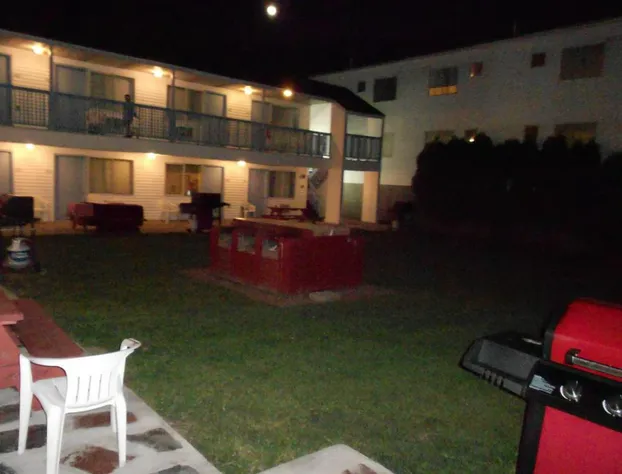 Flagship Motor Court hotel detail image 1