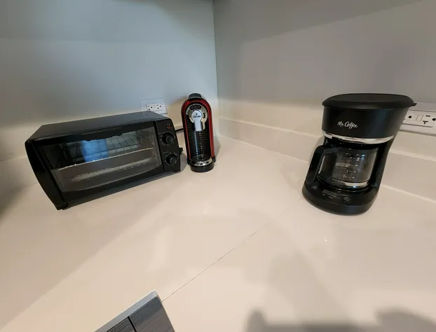 CH Luxury Condos & Studios On The Beach hotel detail image 4