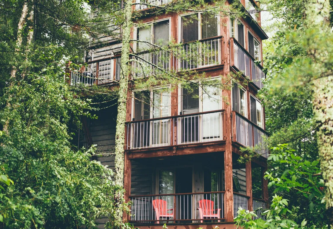 Ludlow's Island Resort hotel hero