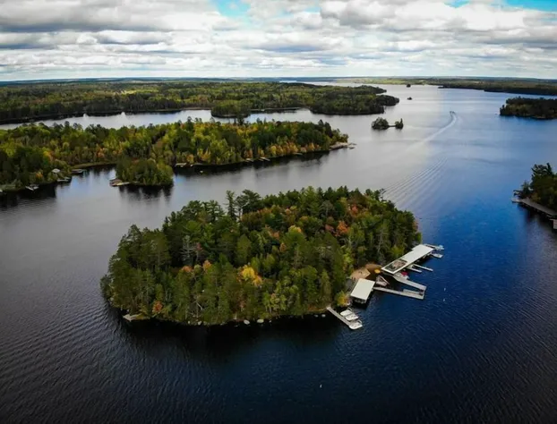 Ludlow's Island Resort hotel detail image 2